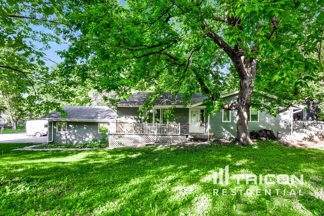 property at 13101 Thomas Ave