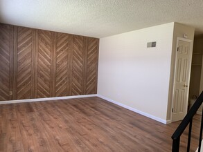 110 Buena Vista Pl in Soledad, CA - Building Photo - Building Photo