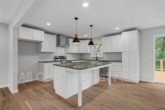 1917 E Stratford Rd in Olathe, KS - Building Photo - Building Photo