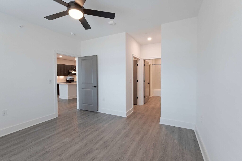 The Wren Mercer Crossing Apartments in Farmers Branch, TX