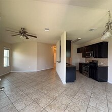 208 Moulins Ln in Georgetown, TX - Foto de edificio - Building Photo