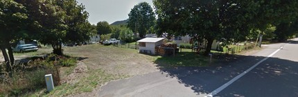 Glen Villa Mobile Home Park in Glendale, OR - Building Photo - Building Photo