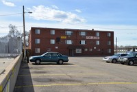 El Pinon in Denver, CO - Foto de edificio - Building Photo