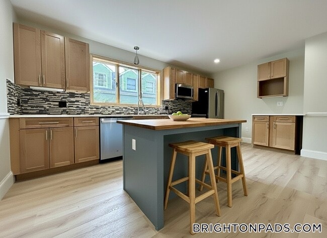 48 Shannon St in Boston, MA - Building Photo - Building Photo