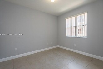 6520 NW 114th Ave, Unit 1620 in Doral, FL - Building Photo - Building Photo