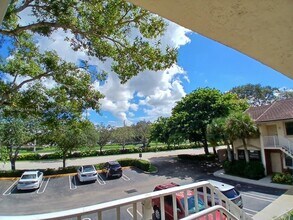 2834 Coral Springs Dr in Coral Springs, FL - Building Photo - Building Photo