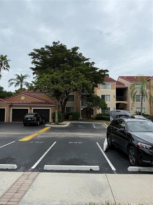 2011 Renaissance Blvd, Unit 103 in Miramar, FL - Building Photo