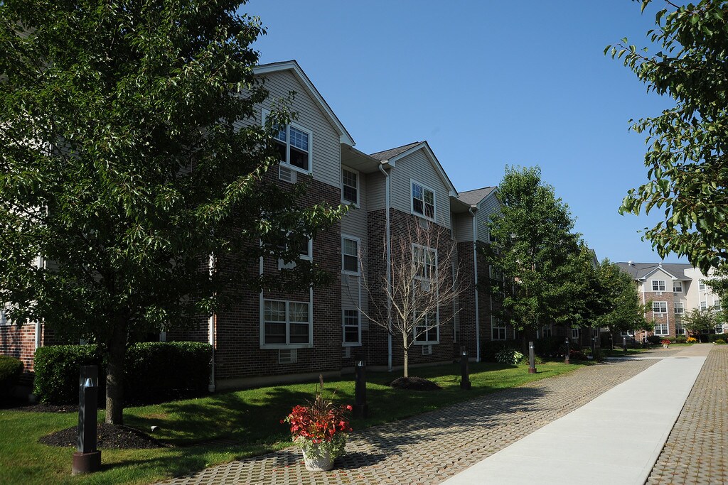 Airmont Gardens 55+ Senior Apartments Suffern, NY Apartments For Rent
