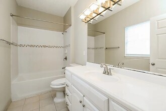 1101 Gretna Green Dr in Charlotte, NC - Building Photo - Building Photo