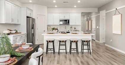 7024 Vail Rnch Rd in Roseville, CA - Building Photo - Building Photo