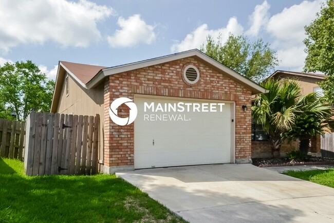 6674 Snow Meadow Dr in Converse, TX - Building Photo - Building Photo