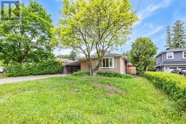 property at 10 Holman Crescent