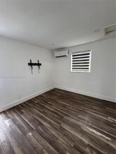 685 SW 7th Terrace in Dania Beach, FL - Foto de edificio - Building Photo