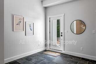 30 Grapevine Rd in Gloucester, MA - Building Photo - Building Photo