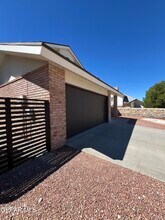 7804 Plaza Blanca St in El Paso, TX - Building Photo - Building Photo