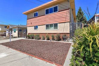 3757 39th Ave in Oakland, CA - Building Photo - Building Photo