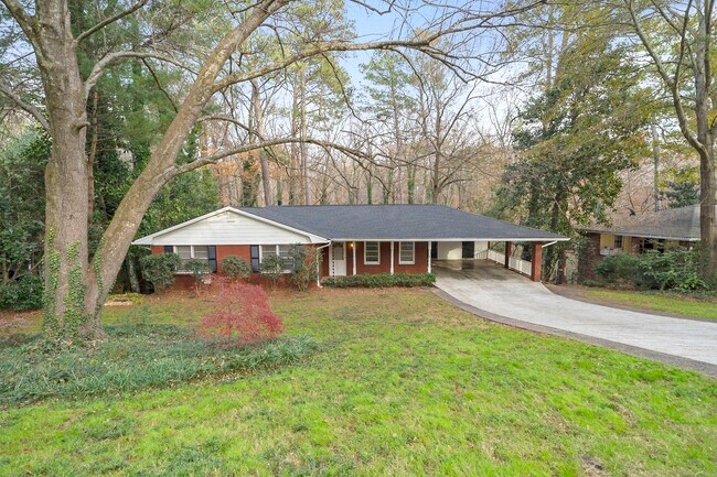 253 Valley Ridge Dr in Roswell, GA - Building Photo - Building Photo