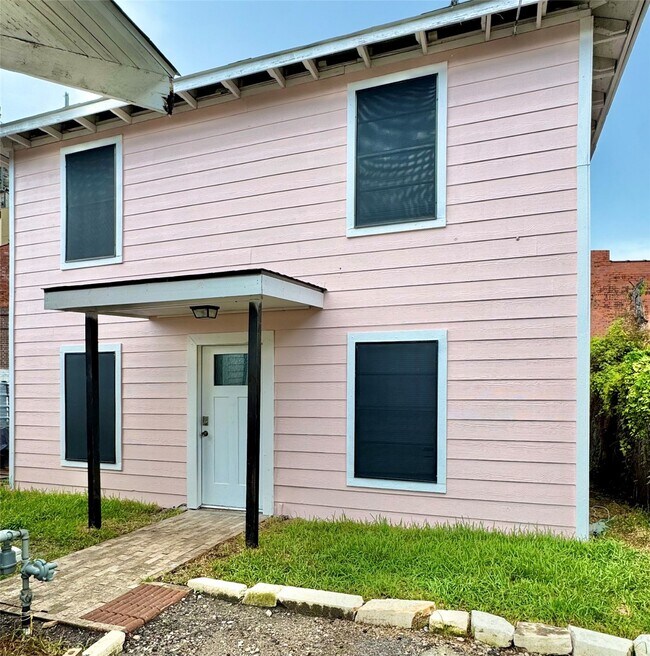 property at 4003 Rusk St