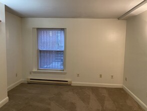 193 Fuller St, Unit 602 in Brookline, MA - Building Photo - Building Photo