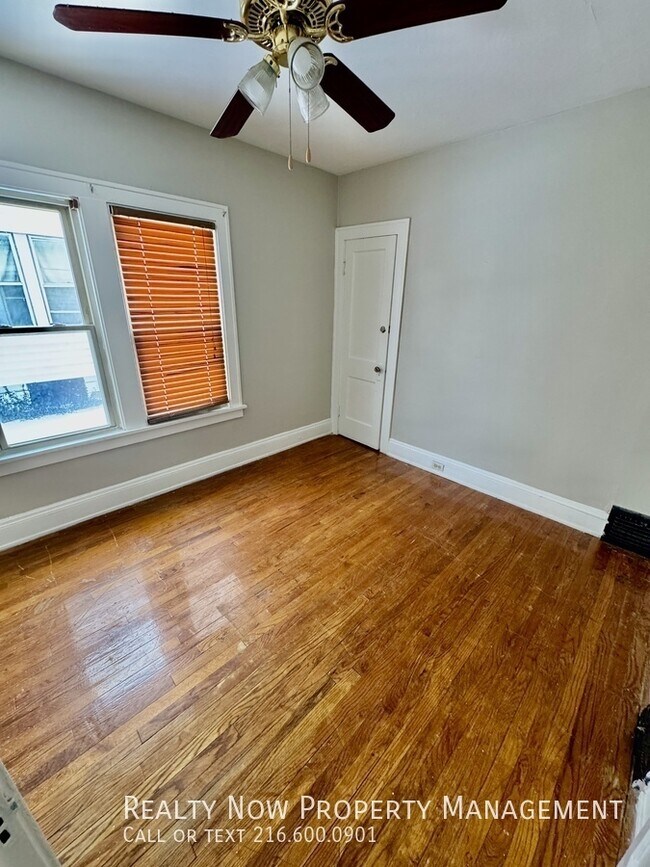 8225 Rosewood Ave in Cleveland, OH - Building Photo - Building Photo