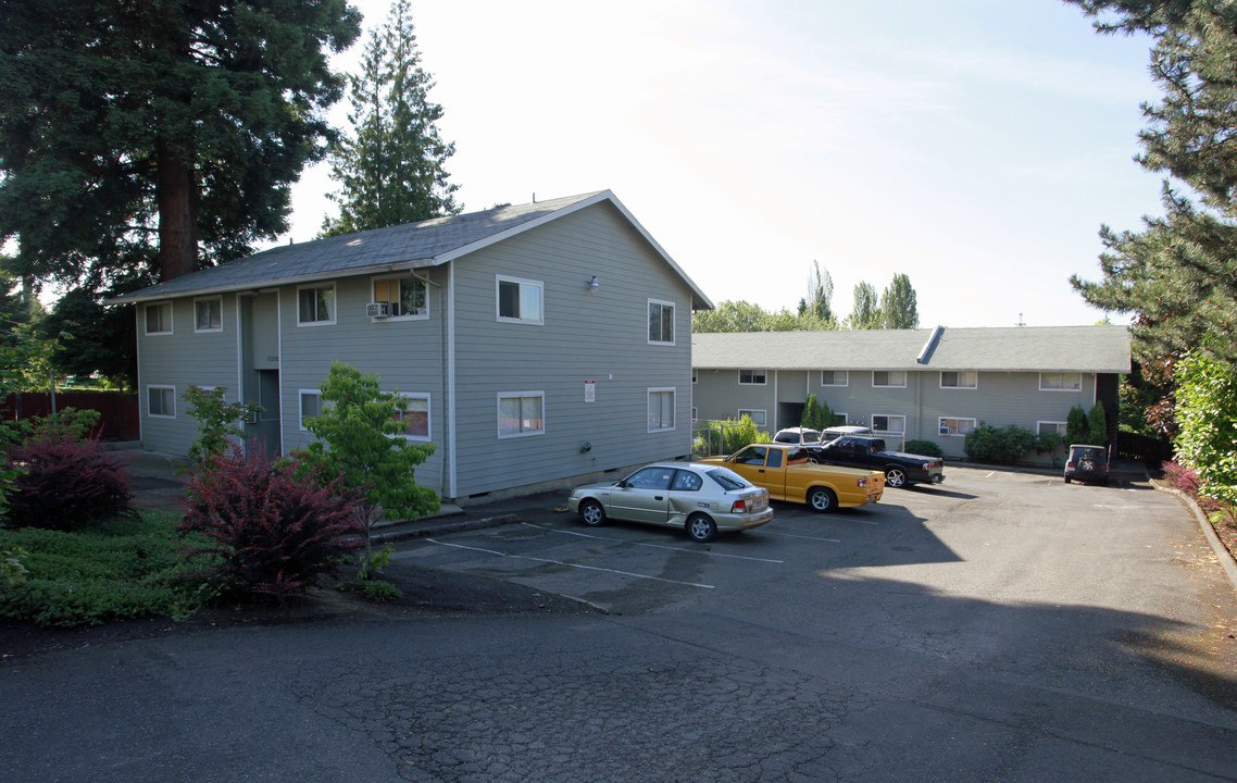 Zentrum Apartments in Beaverton, OR - Foto de edificio