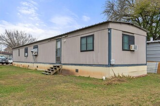 2505 Main St in Bastrop, TX - Building Photo - Building Photo