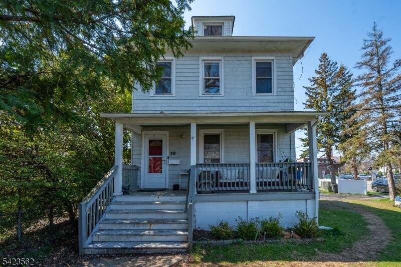 38 Claremont Ave in Montclair, NJ - Building Photo