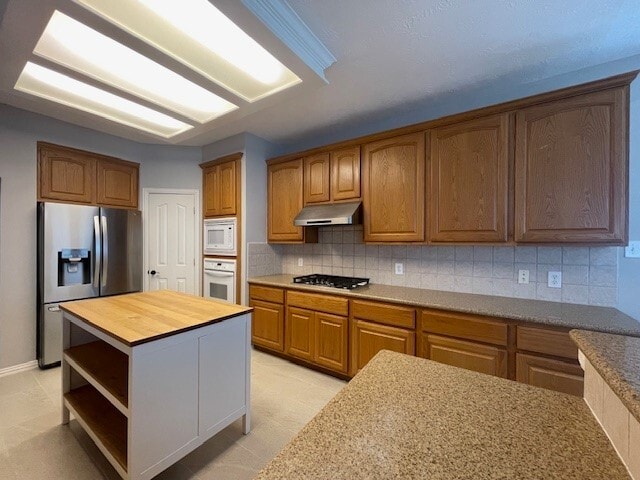 property at 8519 Babbling Brook Ct