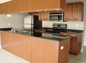 2536 Suncrest Vlg, Unit 1 in Morgantown, WV - Building Photo - Building Photo