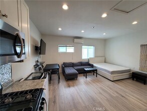 17559 Lemay St in Los Angeles, CA - Building Photo - Building Photo