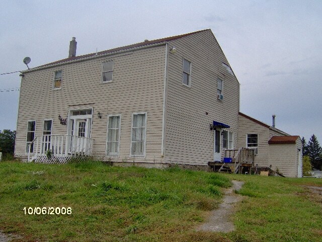 2993 N Creek Rd in Palmyra, NY - Foto de edificio