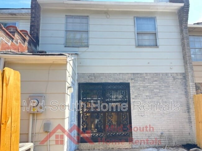 property at 4766 James Kent Ct