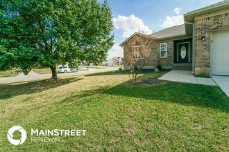 6700 Leverett Ln in Louisville, KY - Building Photo - Building Photo