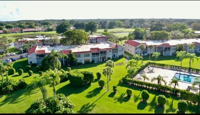 7435 Woodmont Terrace in Tamarac, FL - Building Photo - Building Photo