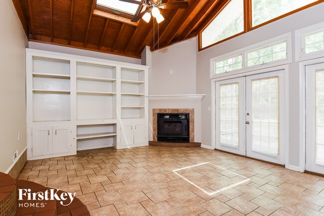 492 Gresham Rd SW in Mableton, GA - Building Photo - Building Photo