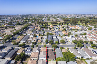 18504-18506 Grevillea Ave in Redondo Beach, CA - Building Photo - Building Photo