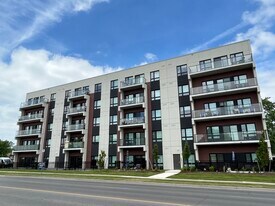 The Drummond in Niagara Falls, ON - Building Photo