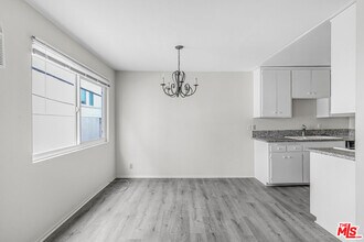 1811 Parnell Ave in Los Angeles, CA - Building Photo - Building Photo