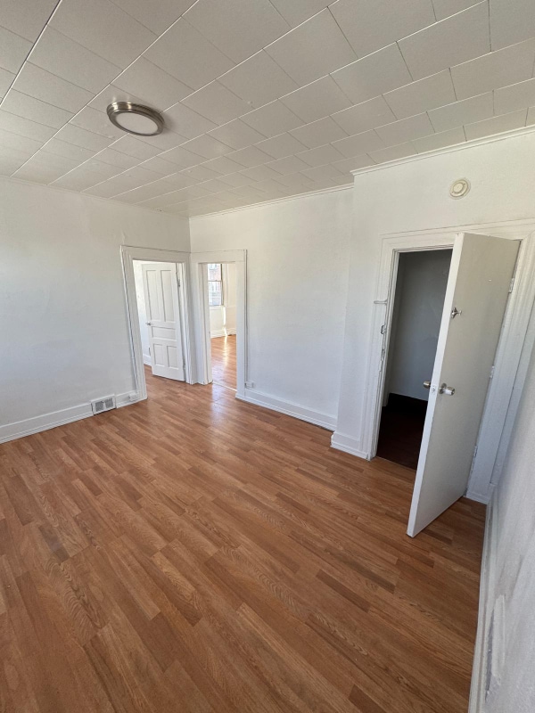 308 Bessemer Ave, Unit 2 in East Pittsburgh, PA - Building Photo - Building Photo