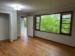 916 Stewart St in Oxford, AL - Building Photo - Building Photo