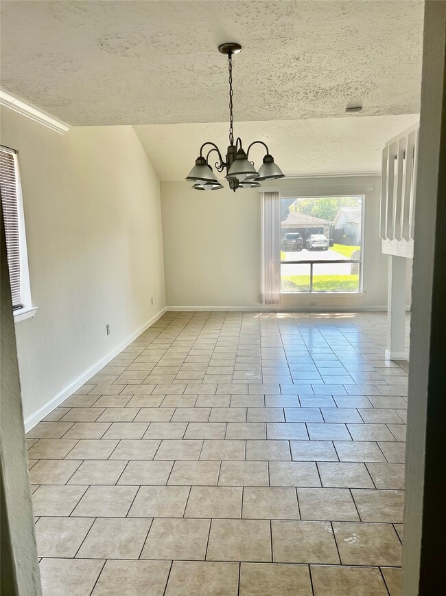 2518 Ridge Hollow Dr in Houston, TX - Building Photo - Building Photo