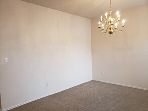 8209 Swan Park Dr in Denton, TX - Building Photo - Building Photo