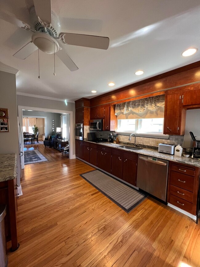 187 Nott St, Unit Nott Street Unit 2