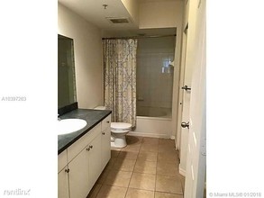 9172 collins-Unit -Apt 24 in Surfside, FL - Building Photo - Building Photo