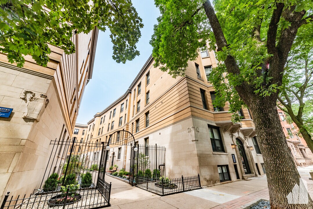 428 W Belden Ave, Unit 02 in Chicago, IL - Foto de edificio
