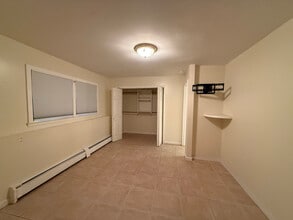 203 Pineview Ave in Bardonia, NY - Building Photo - Building Photo