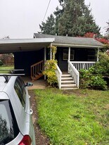 5924 NE Beech St in Portland, OR - Building Photo