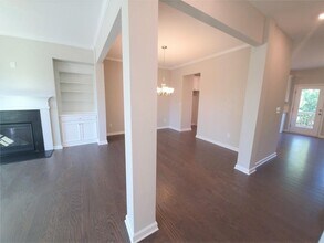 881 Sunset Park Dr in Suwanee, GA - Building Photo - Building Photo