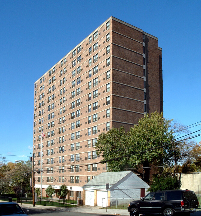 Edward & Lois Gray Apartments in Irvington, NJ - Building Photo