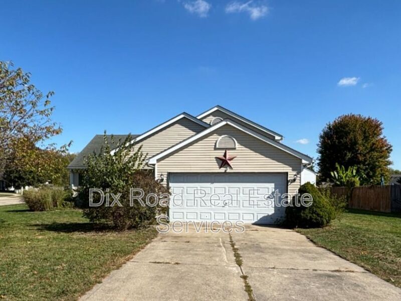750 Clara Dr in Trenton, OH - Building Photo